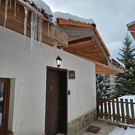 самостоятелна къща планински перли, дом 1 на 5 мин от лифт стойките, пампорово Case de vacanță Stoykite