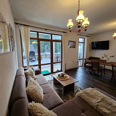 Tatil Evi самостоятелна къща планински перли, дом 1 на 5 мин от лифт стойките, пампорово *