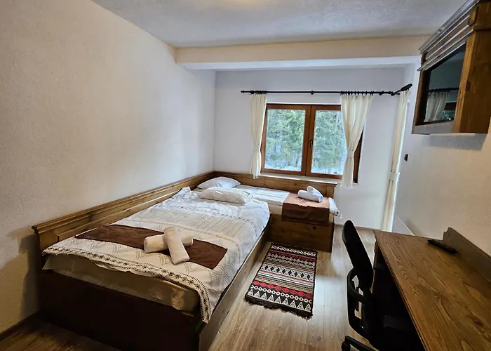 Nyaraló самостоятелна къща планински перли, дом 1 на 5 мин от лифт стойките, пампорово